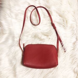 Universal Thread Bags - ❤️Cute crossbody bag❤️ Universal Thread Bags - ❤️Cute crossbody bag❤️
